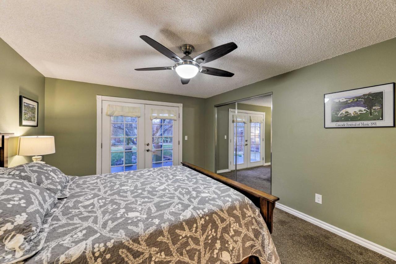 Central Medford Family Retreat With Large Yard! Dış mekan fotoğraf